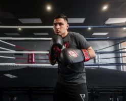 TITLE Classic Shredded Boxing Gloves 40 TITLE Classic Shredded Boxing Gloves -Boxing Shop CABG10BKRD 2