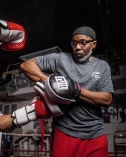 TITLE Boxing Gel Blockade Punch Mitts 21 TITLE Boxing Gel Blockade Punch Mitts -Boxing Shop gcpmc2 bk rd wh 1 4 1 1