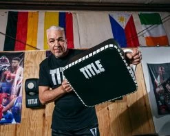 TITLE Boxing Square Punch & Kick Shield 15 TITLE Boxing Square Punch & Kick Shield -Boxing Shop pshsq bk wh 1